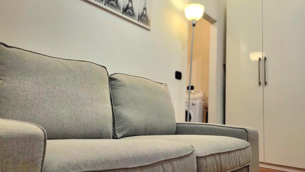Appartamento Di Fronte All'Ospedale โมดินา ภายนอก รูปภาพ